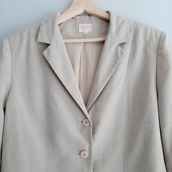 ๐4 for $20๐ CLEO Blazer Jacket Button Down Classic Cream Sz 16 P *Damaged* - Picture 2 of 12